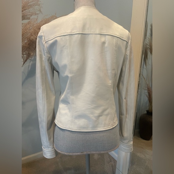 Off white Italian leather jacket. Size S - Picture 7 of 10